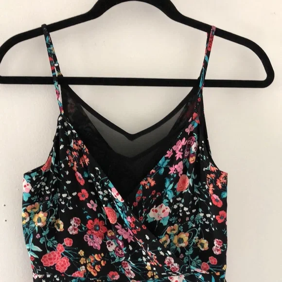Worn once! - EXPRESS Floral Print Romper - Picture 4 of 11